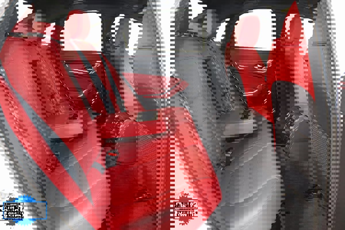 Used 2023 Jaguar XF R-Dynamic SE image 16