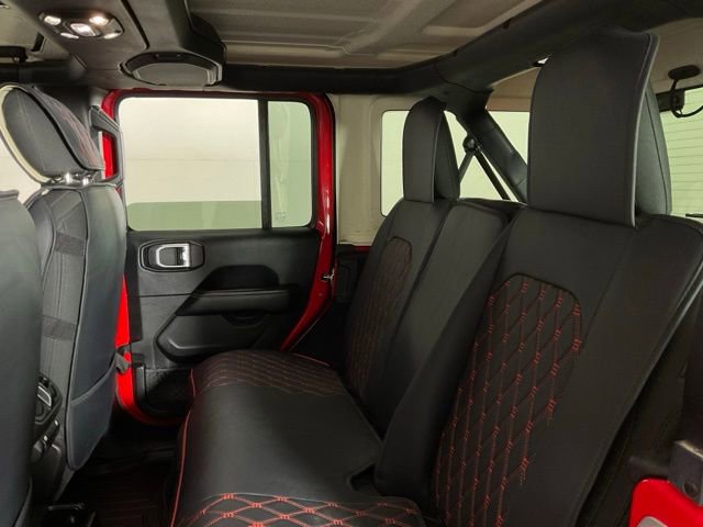 Used 2019 Jeep Wrangler Unlimited Sahara image 39