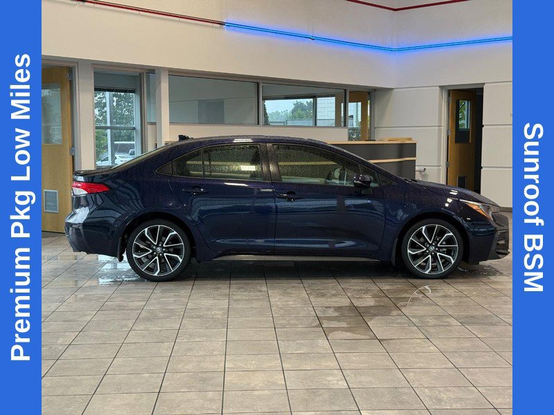 Used 2020 Toyota Corolla SE w/ SE Premium Package FWD image 2