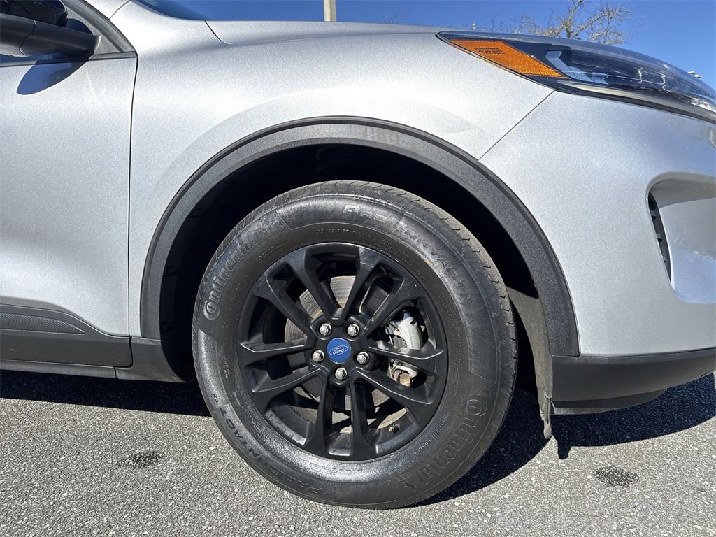 Used 2020 Ford Escape SE Sport image 10