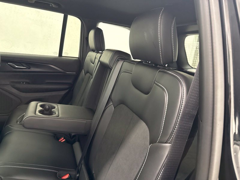 New 2027 Jeep Grand Cherokee Laredo X AWD/4WD image 17