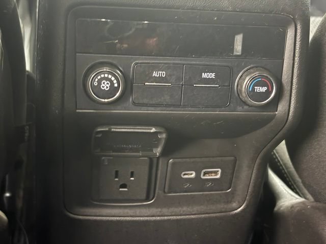 Used 2021 GMC Acadia SLE w/ Driver Convenience Package FWD image 12