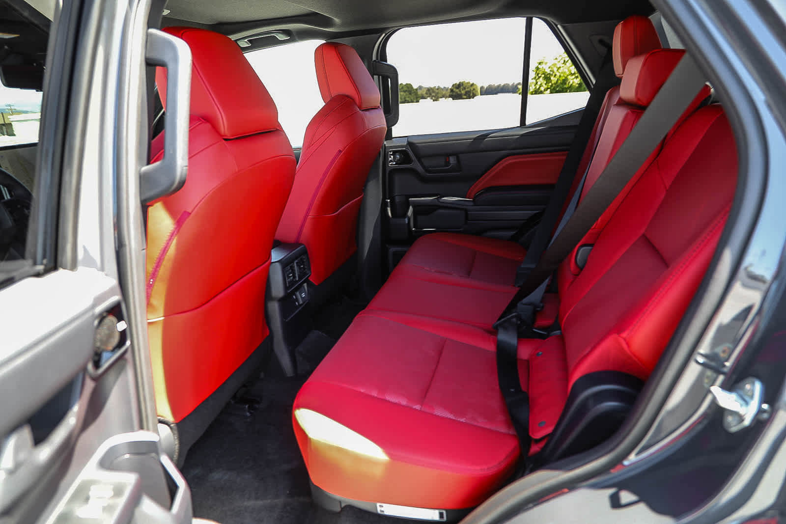 Used 2025 Toyota 4Runner TRD Pro AWD/4WD image 18