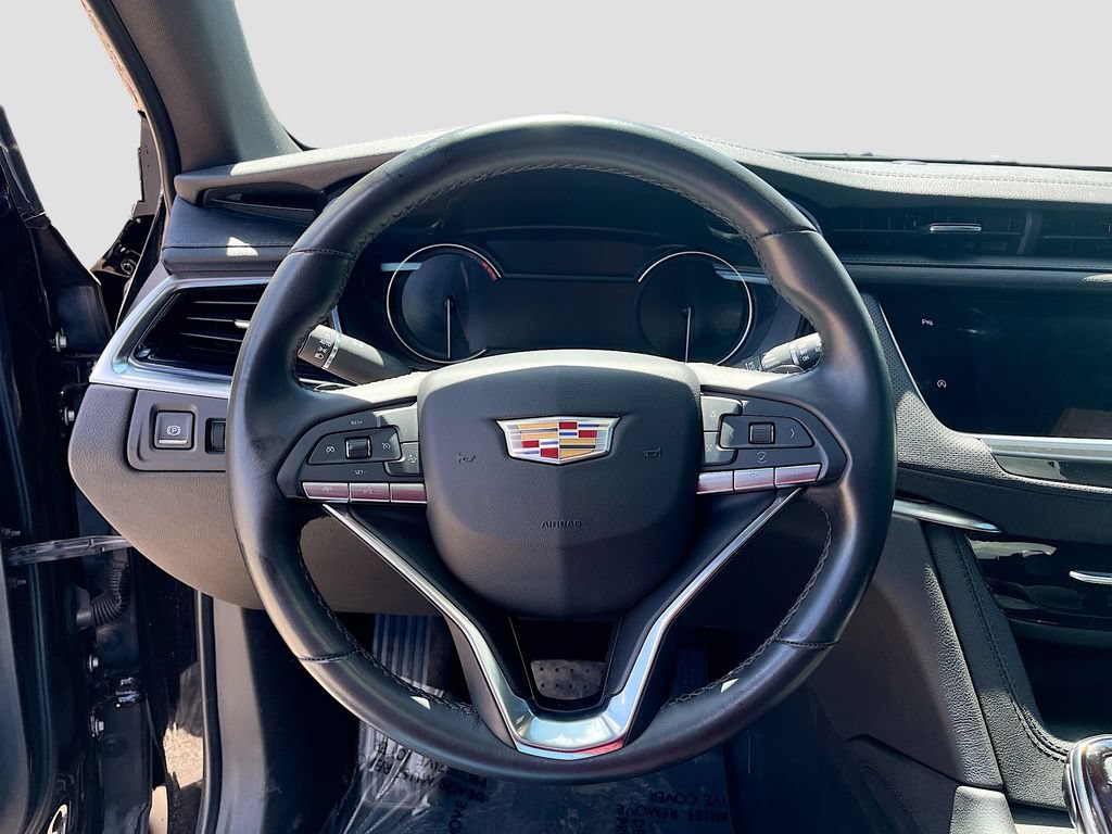 Used 2024 Cadillac XT6 Luxury AWD/4WD image 10