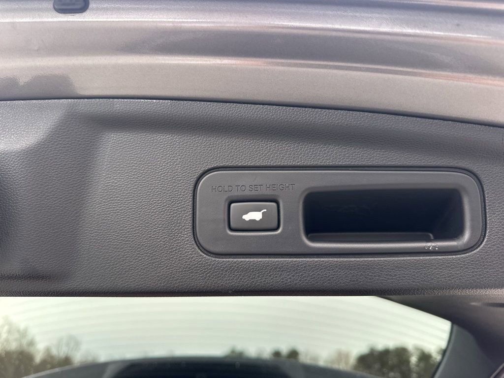 Used 2025 Acura MDX A-Spec image 32