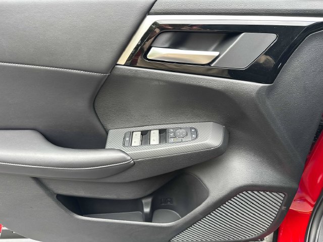 New 2026 Nissan Rogue SL AWD/4WD image 18