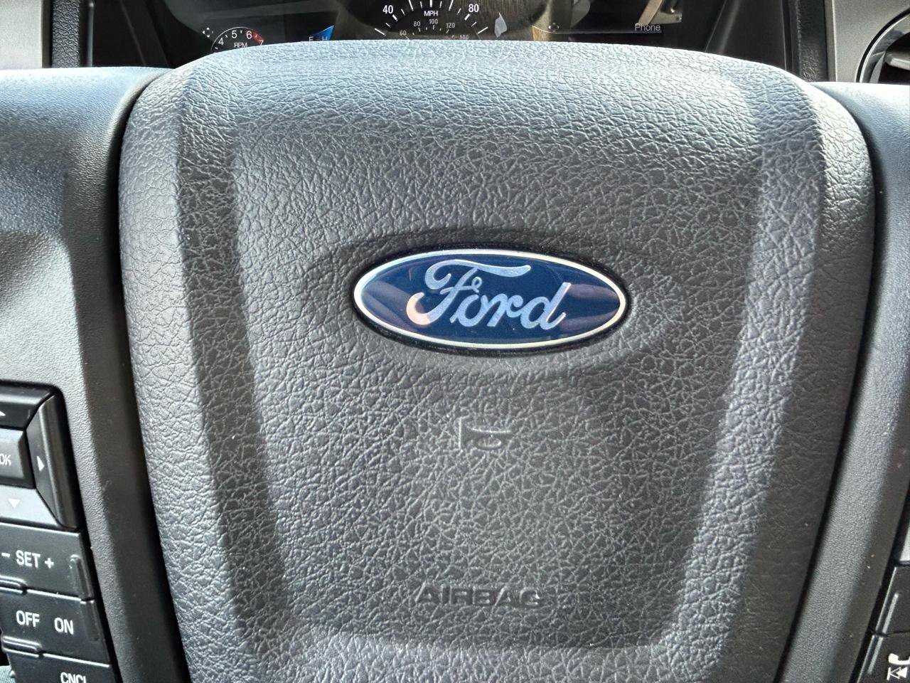 Used 2015 Ford Expedition EL XLT w/ Equipment Group 202A RWD image 23