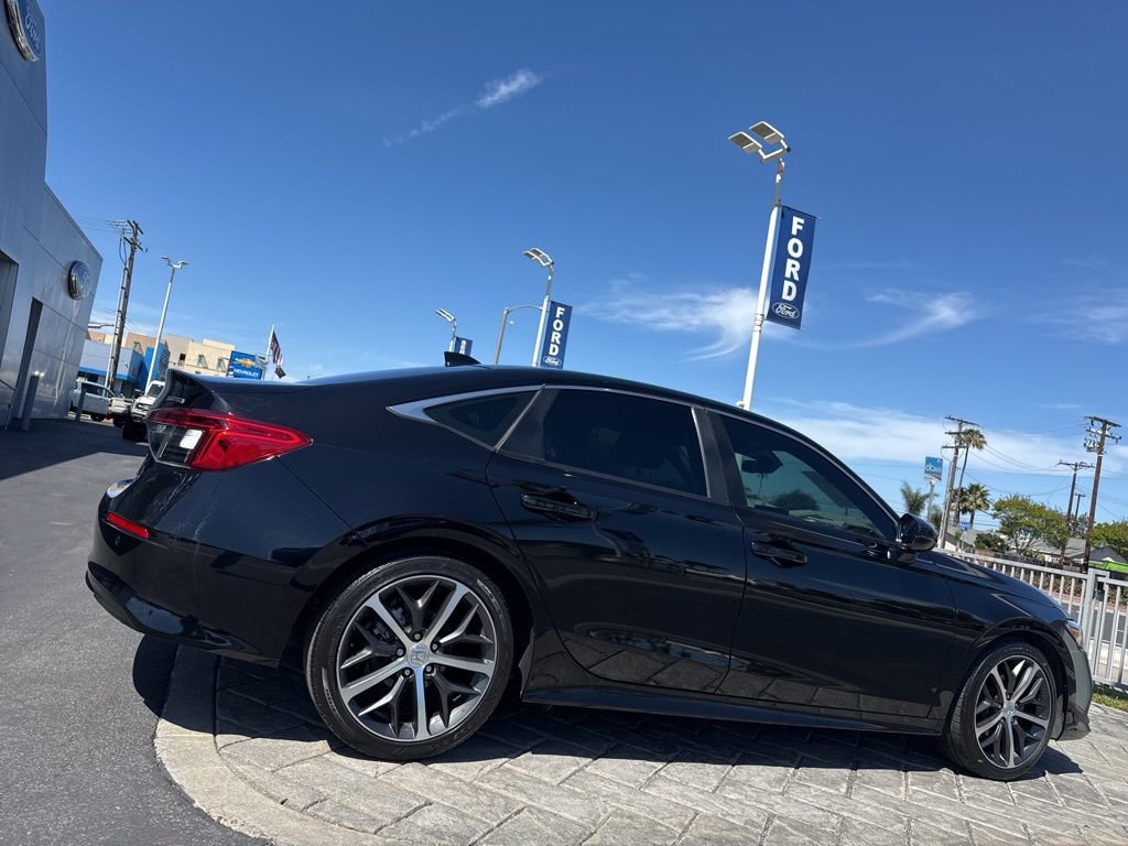 Used 2024 Honda Civic Touring image 2