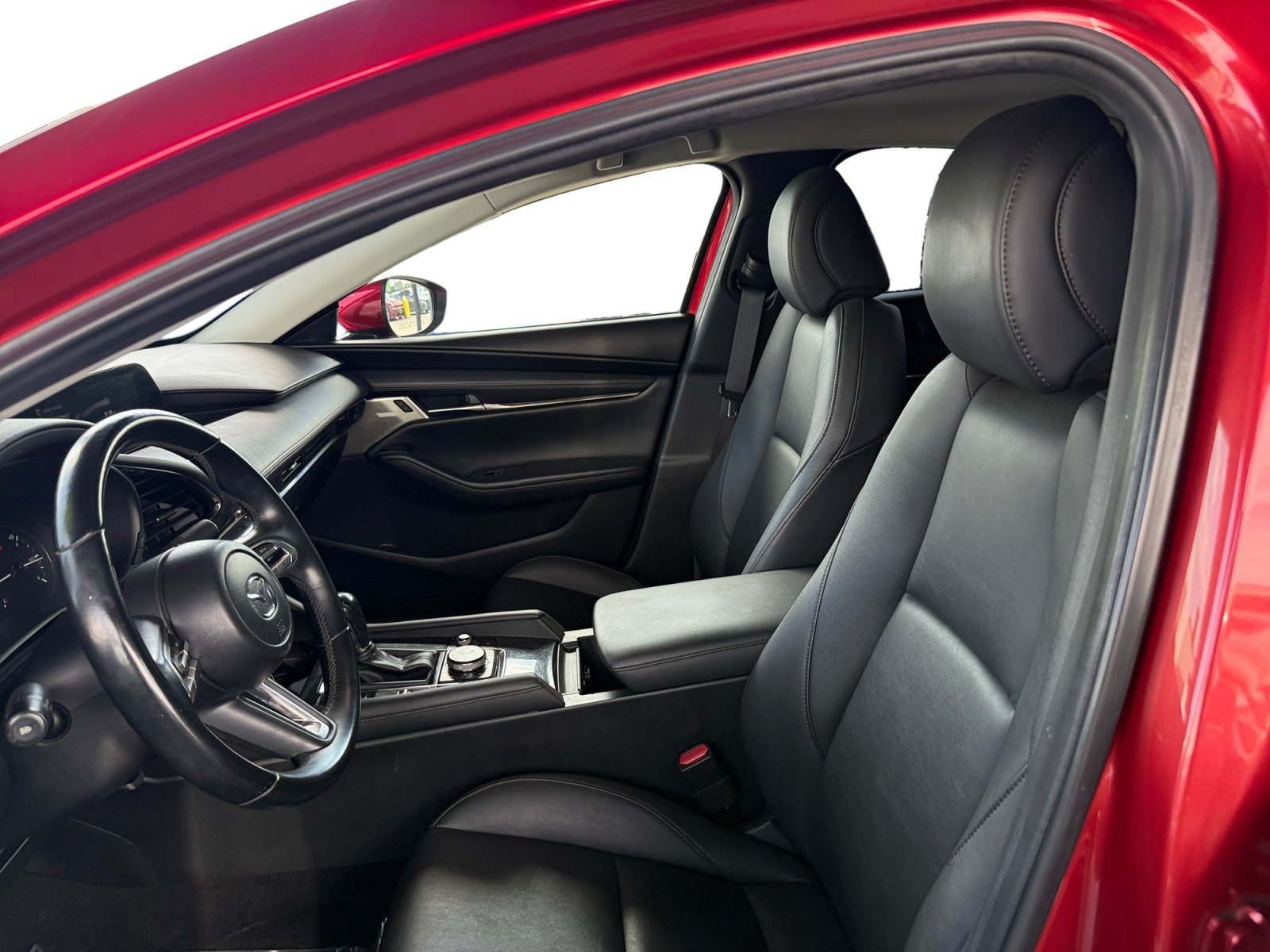 Used 2019 MAZDA MAZDA3 Sedan w/ Preferred Package FWD image 10
