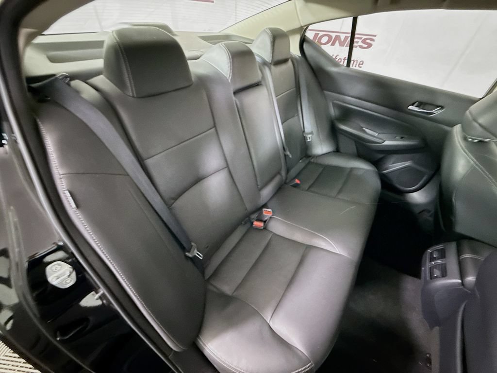 Certified 2019 Nissan Altima 2.0 Platinum FWD image 31