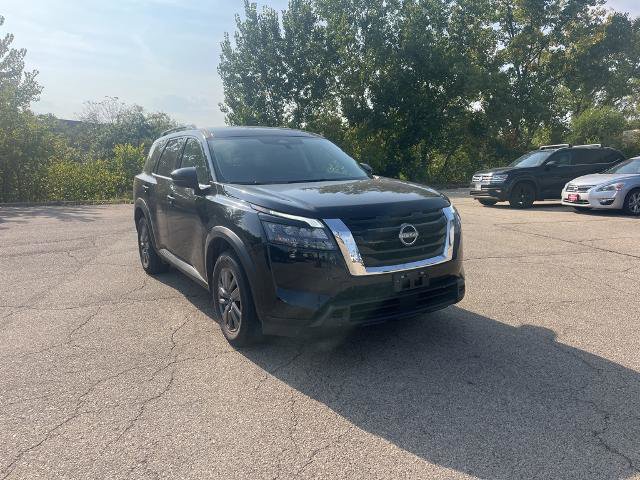 Certified 2025 Nissan Pathfinder SV image 1