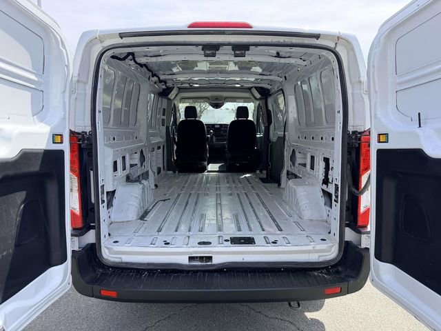 Used 2023 Ford Transit 250 Low Roof AWD image 15