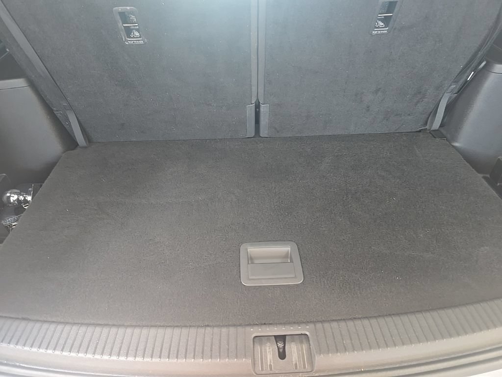 Used 2024 Volkswagen Atlas SE AWD/4WD image 33