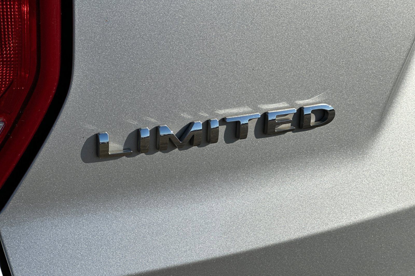 Used 2017 Ford Explorer Limited image 29