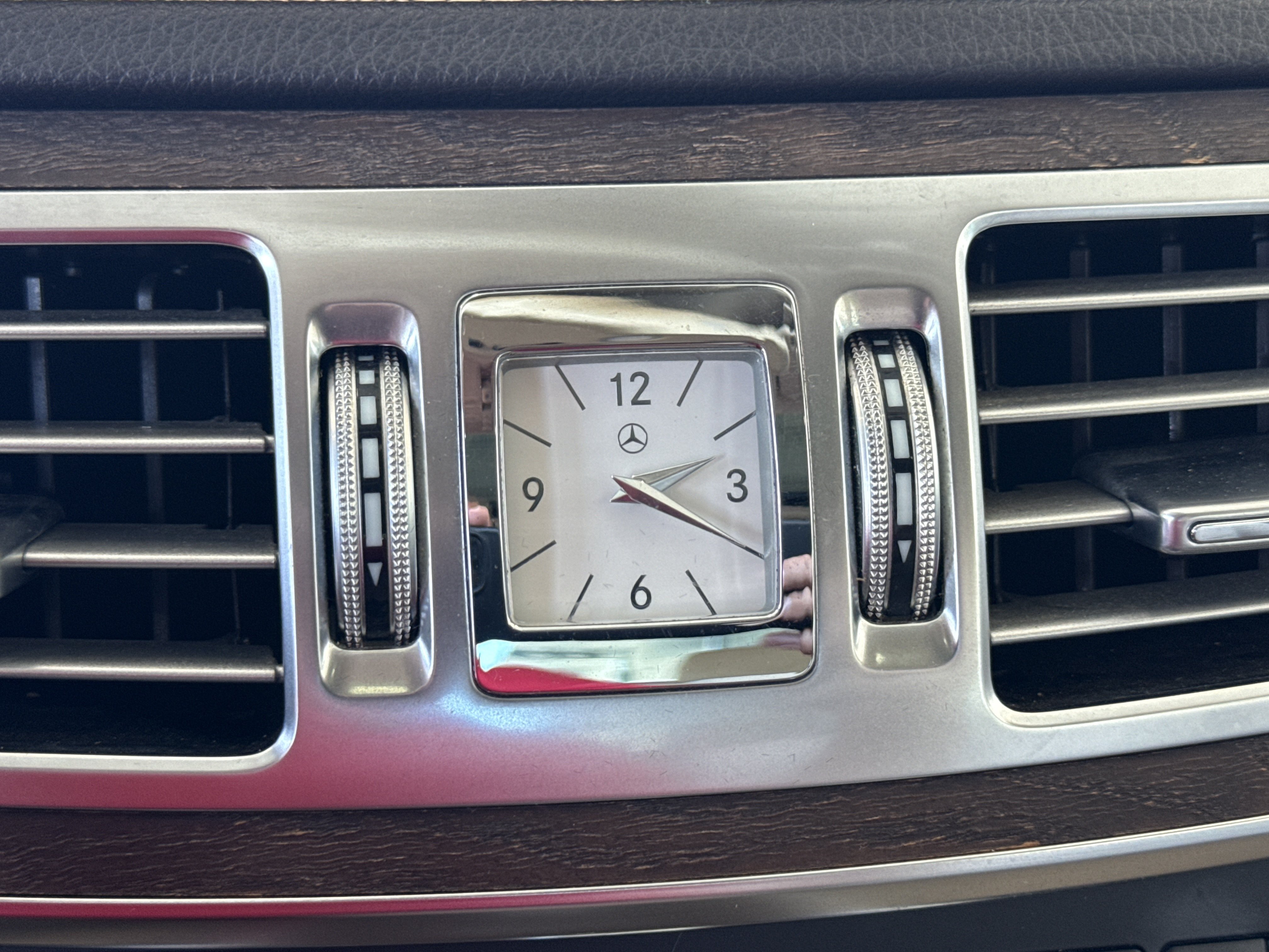 Used 2014 Mercedes-Benz E 350 Sedan image 5