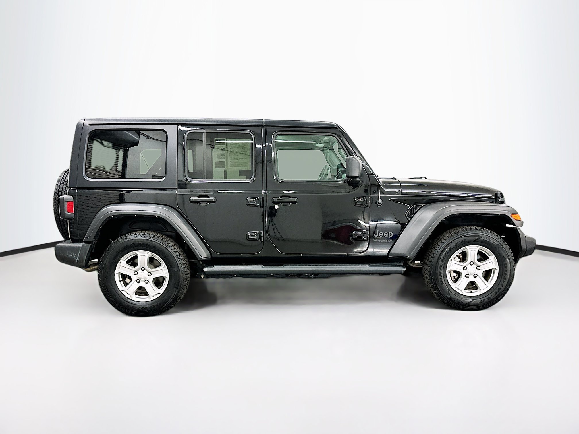 Used 2022 Jeep Wrangler Unlimited Sport AWD/4WD image 10