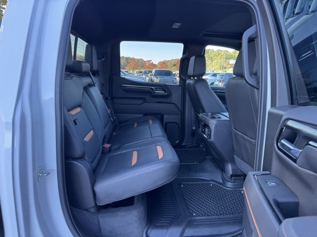 Used 2022 GMC Sierra 1500 AT4 w/ Technology Package image 11
