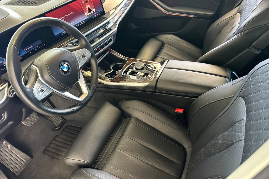 Used 2026 BMW X7 xDrive40i AWD/4WD image 10