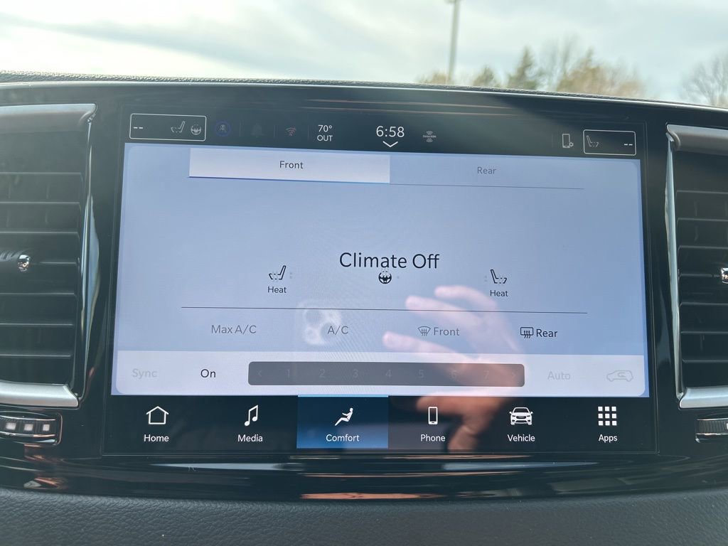 New 2026 Chrysler Voyager LX image 16