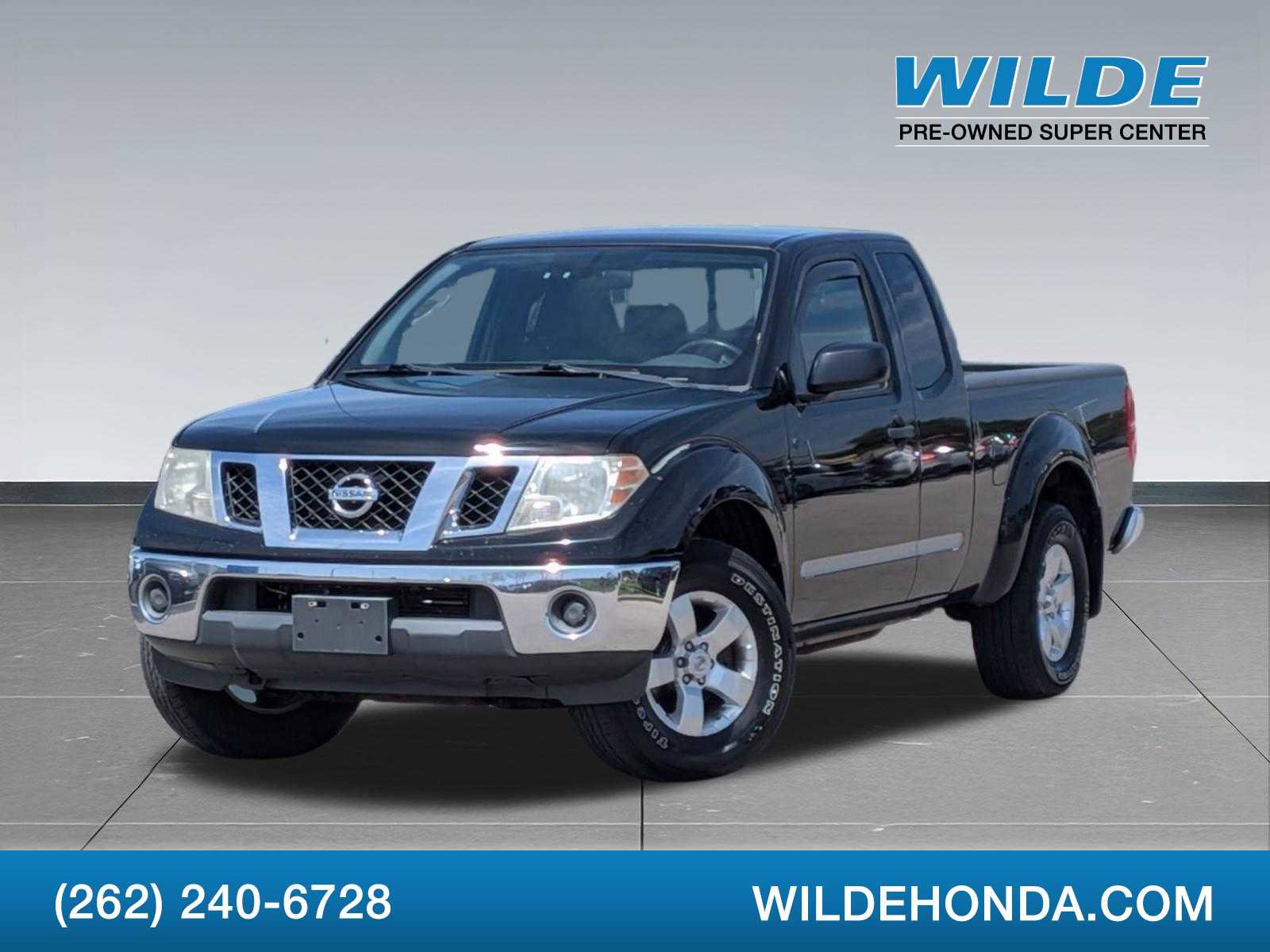 Used 2011 Nissan Frontier SV AWD/4WD image 1