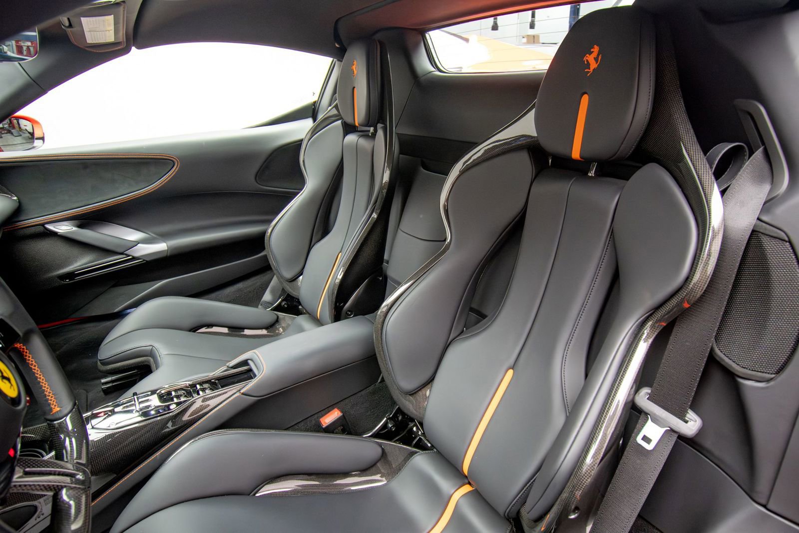 Used 2025 Ferrari SF90 Spider image 26