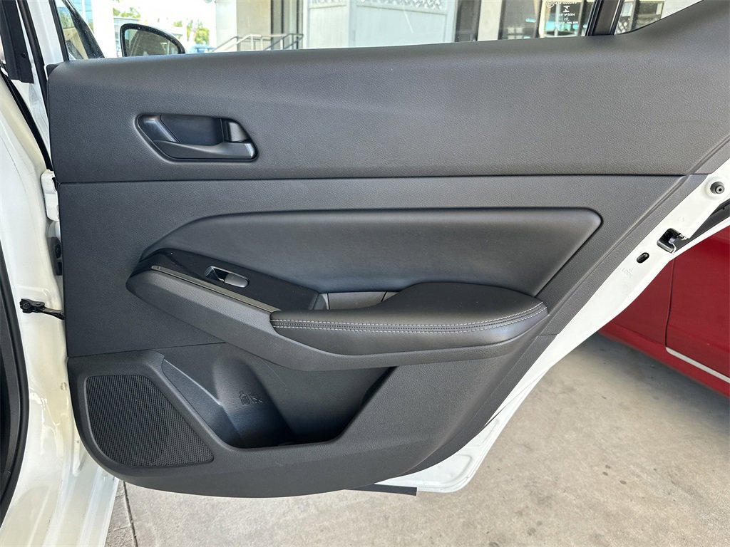 Used 2023 Nissan Altima 2.5 SV image 31