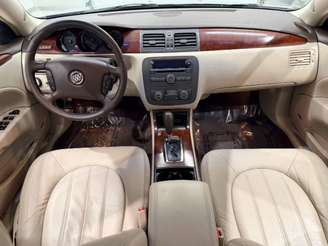 Used 2007 Buick Lucerne CXL w/ Entertainment Package FWD image 22
