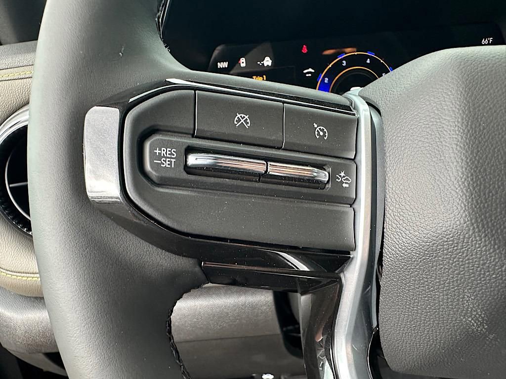 New 2026 Chevrolet Colorado ZR2 w/ Technology Package image 22