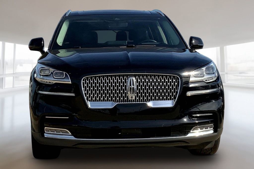 Used 2023 Lincoln Aviator Reserve w/ Equipment Group 201A image 3