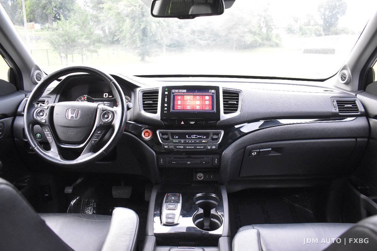 Used 2016 Honda Pilot Touring image 18