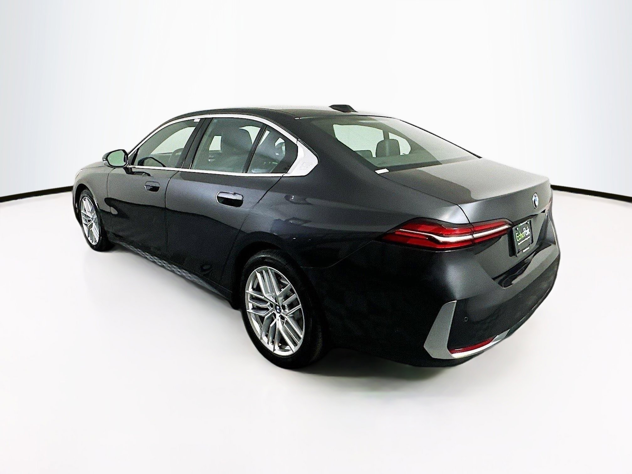 Used 2024 BMW 530i image 5