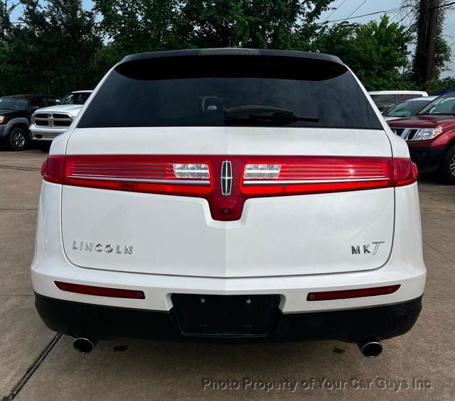 Used 2019 Lincoln MKT AWD image 8