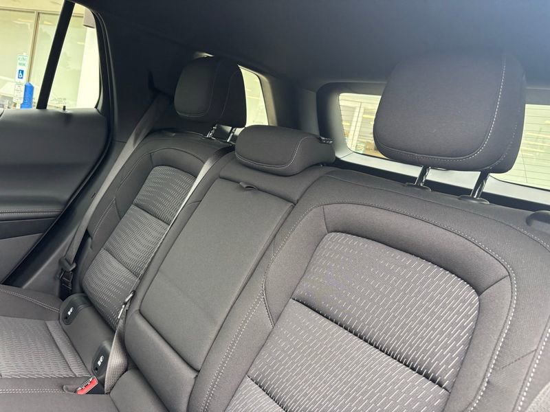 Used 2025 Chevrolet Equinox LT w/ Safety and Technology Package image 18