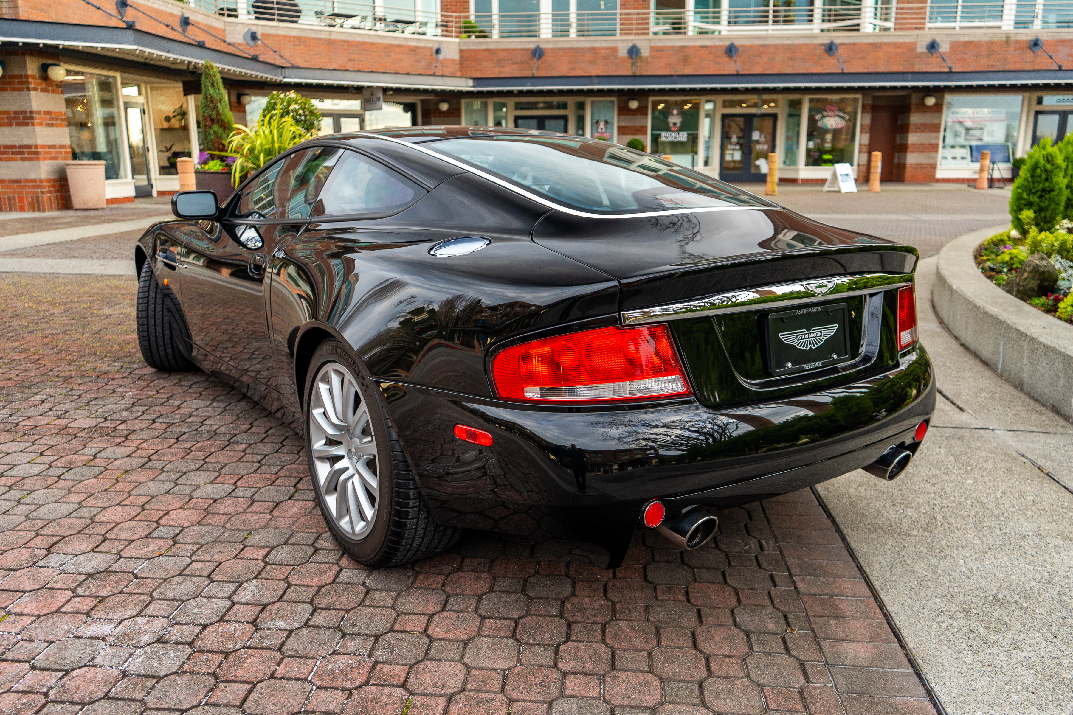 Used 2002 Aston Martin Vanquish image 41