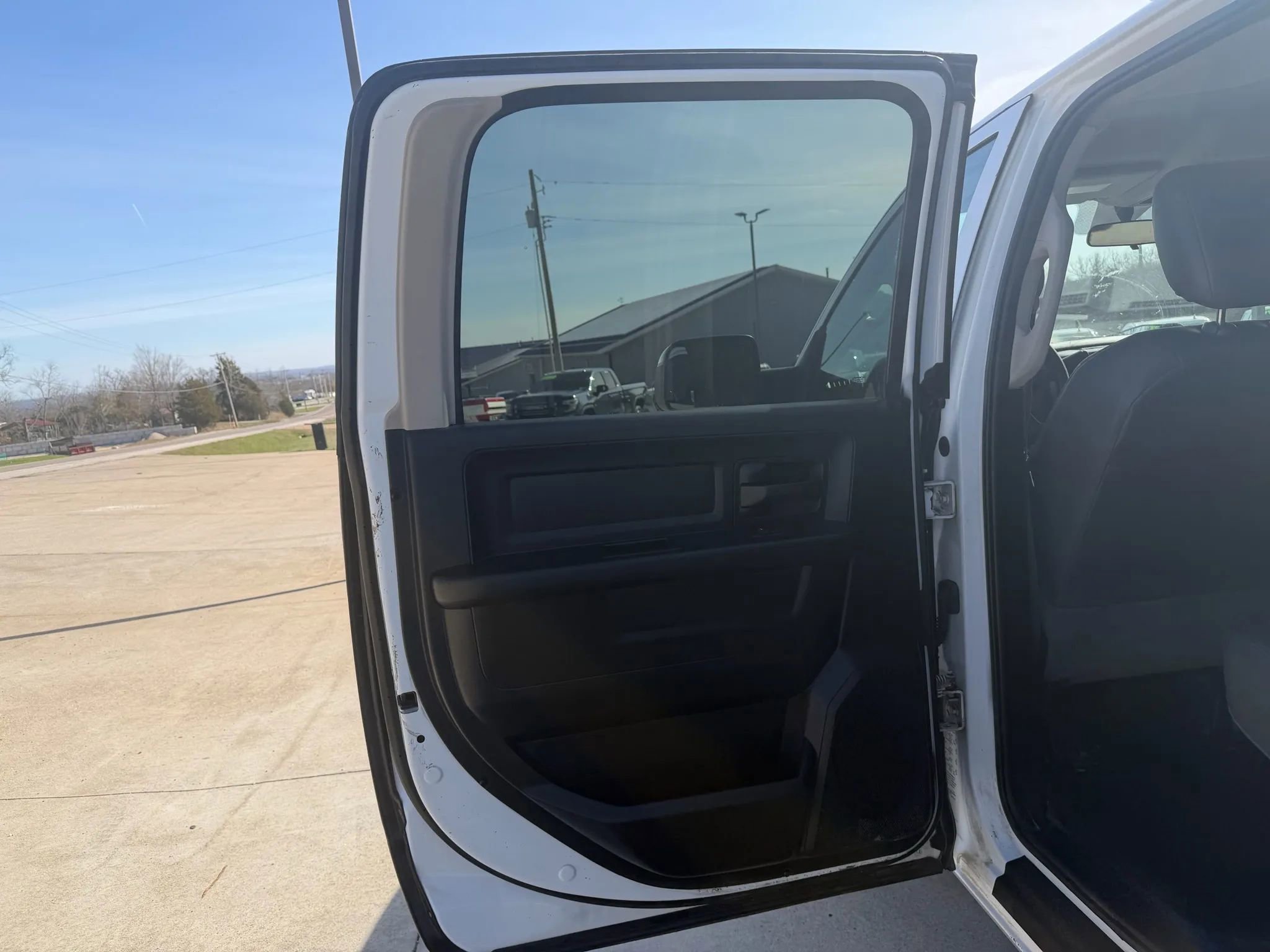 Used 2018 RAM 3500 Tradesman w/ Chrome Appearance Group AWD/4WD image 36