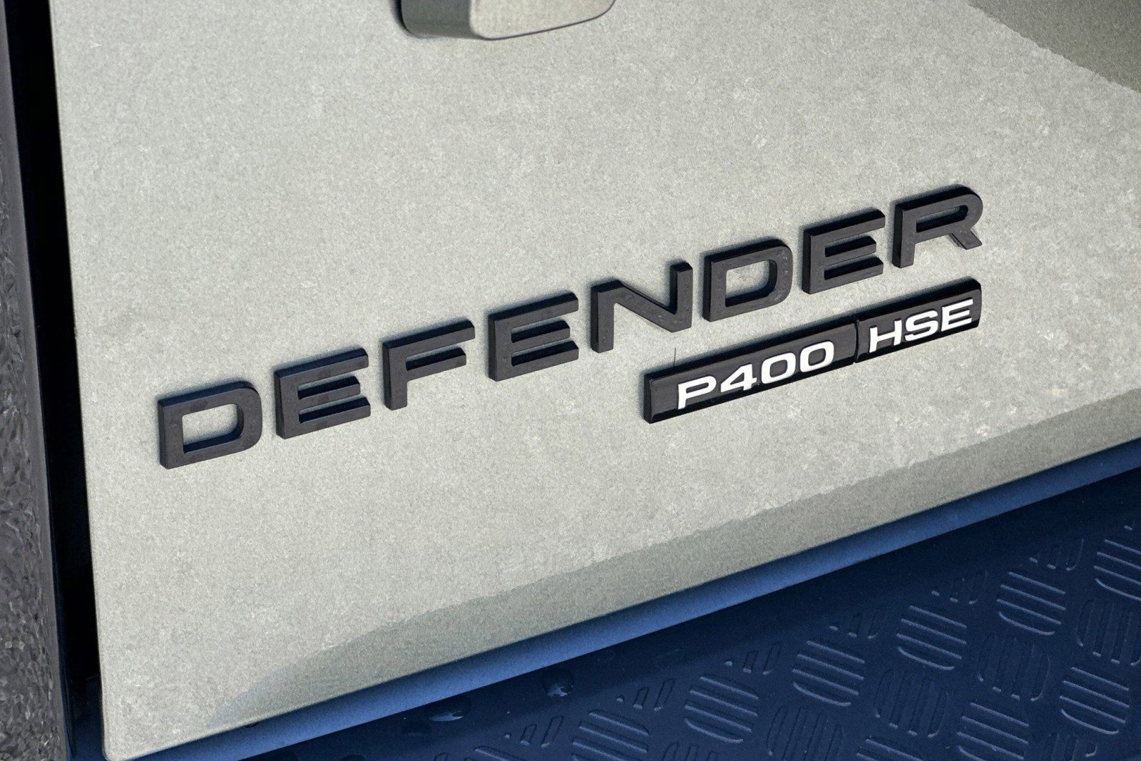 Used 2020 Land Rover Defender 110 HSE image 23