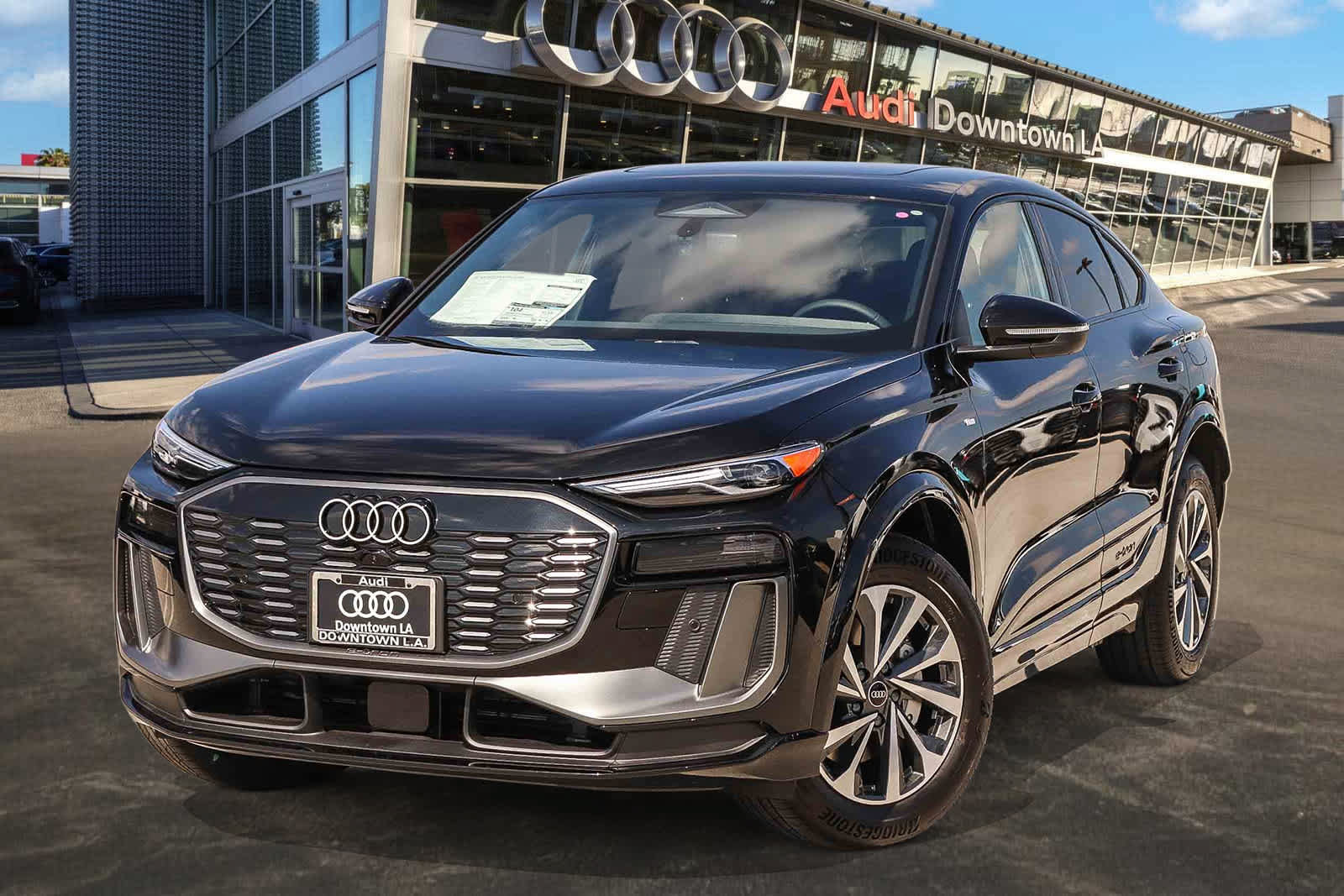 New 2027 Audi Q6 e-tron Premium AWD/4WD image 1