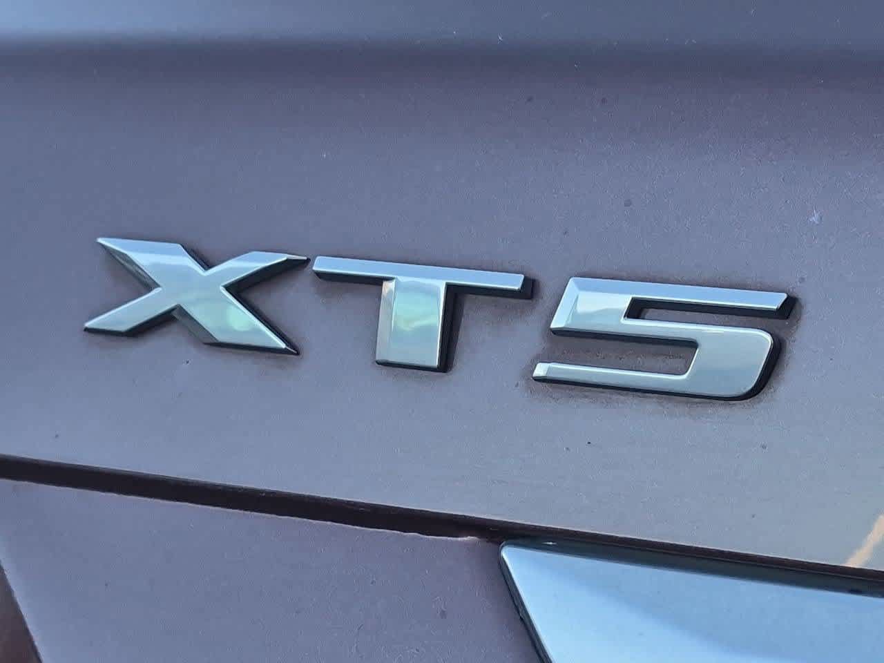 Used 2023 Cadillac XT5 Premium Luxury w/ Platinum Package AWD/4WD image 12