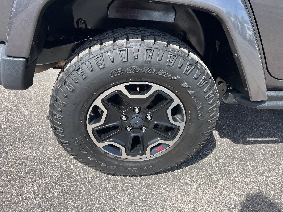 Used 2016 Jeep Wrangler Unlimited Rubicon AWD/4WD image 41