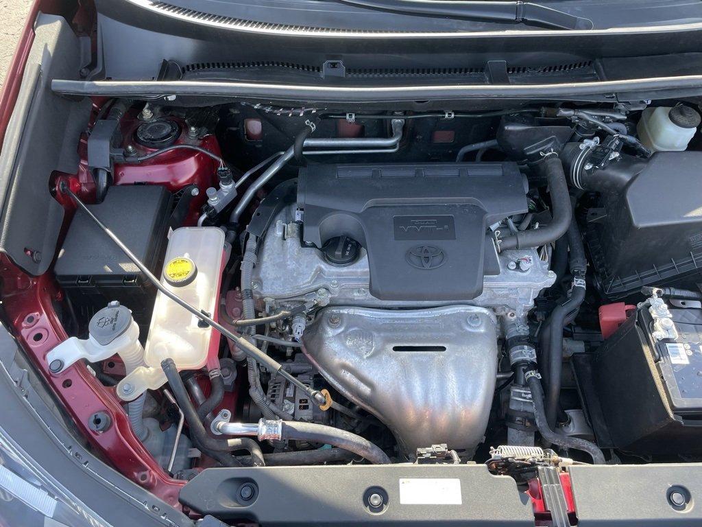 Used 2018 Toyota RAV4 LE image 35