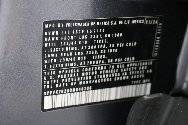 Used 2024 Volkswagen Taos SE w/ Panoramic Sunroof Package AWD/4WD image 30