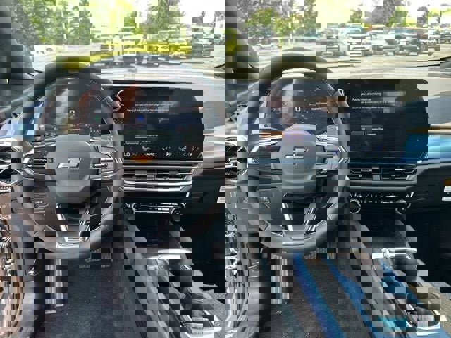 New 2025 Chevrolet Equinox EV LT image 4