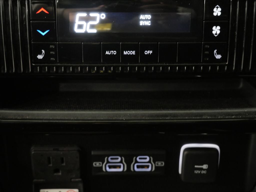 Used 2023 Jeep Wagoneer Series II image 24