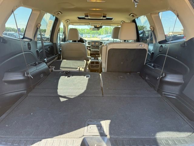 Used 2019 Honda Pilot Touring image 17