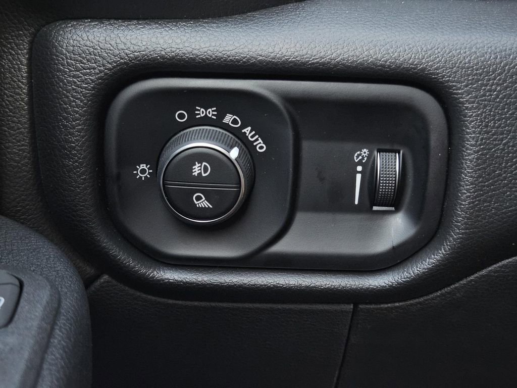 New 2025 RAM 2500 Tradesman image 16