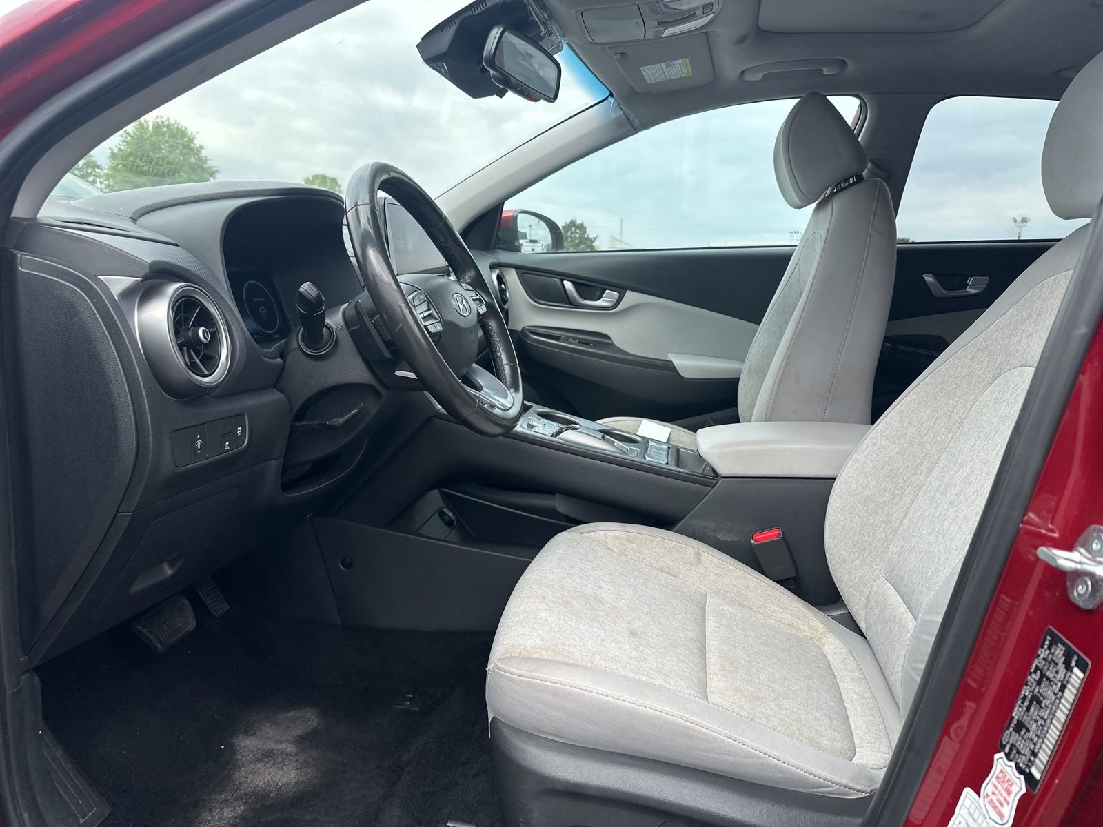 Used 2023 Hyundai Kona SEL image 5