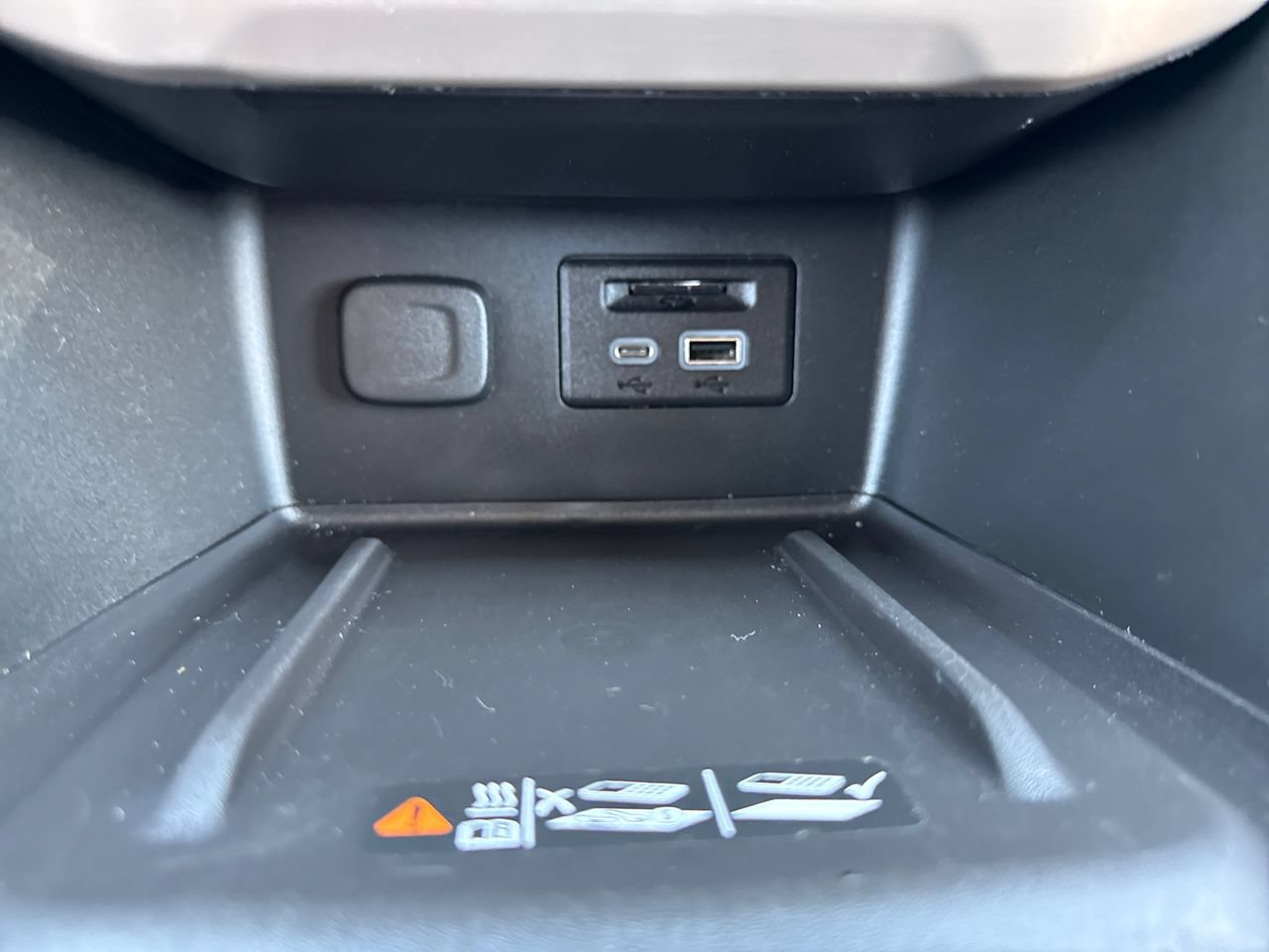 Used 2023 GMC Acadia Denali AWD/4WD image 25