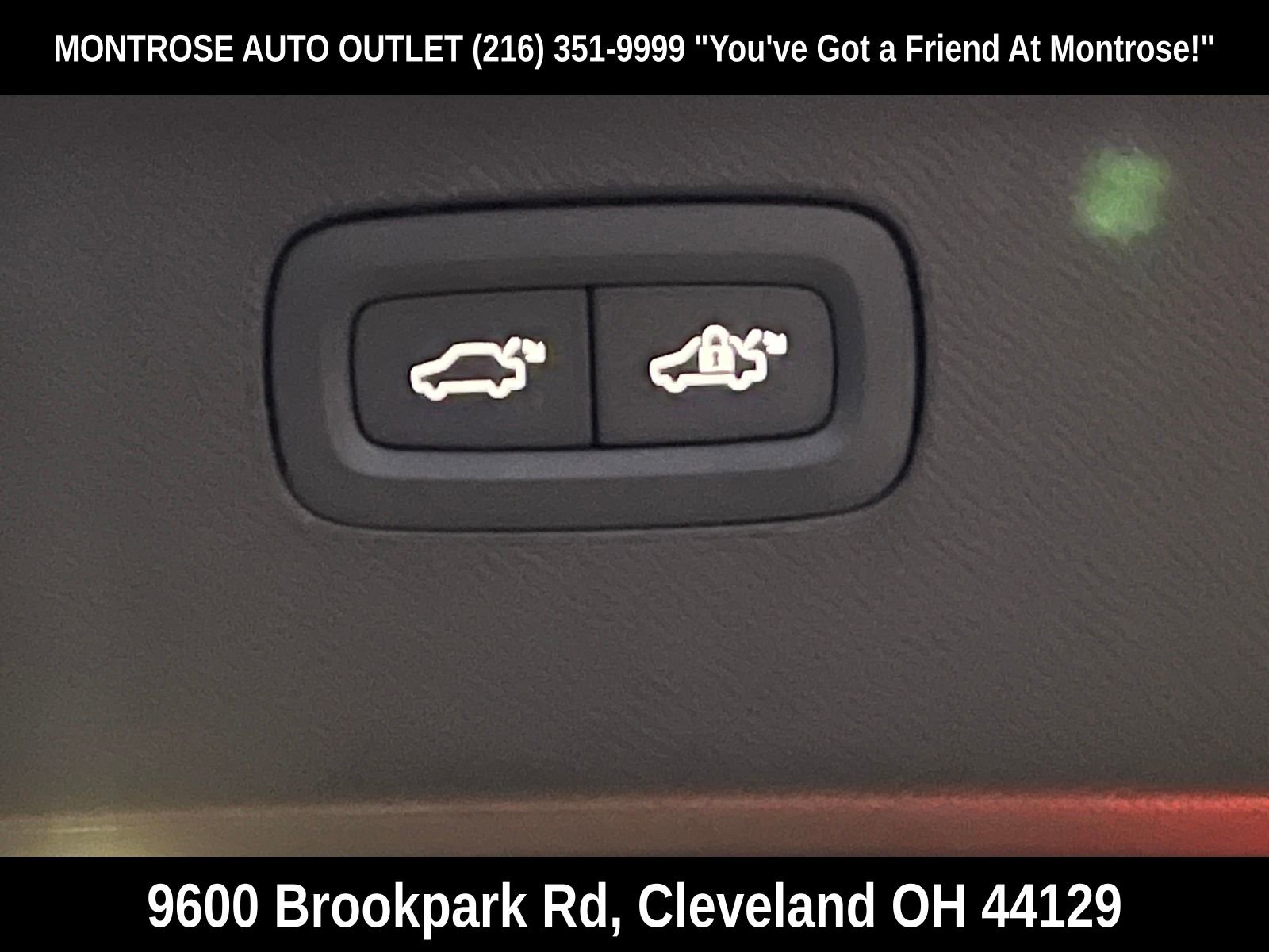 New 2026 Volvo XC90 B5 Plus w/ Protection Package Premier image 38