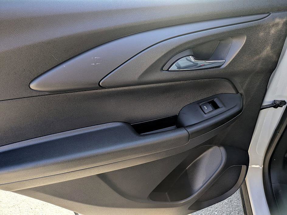 Used 2022 Chevrolet TrailBlazer LS image 24