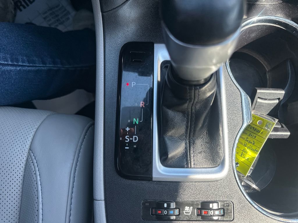 Used 2019 Toyota Highlander Limited AWD/4WD image 27